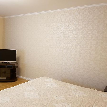 Pretty Apartment เยลกาวา ภายนอก รูปภาพ