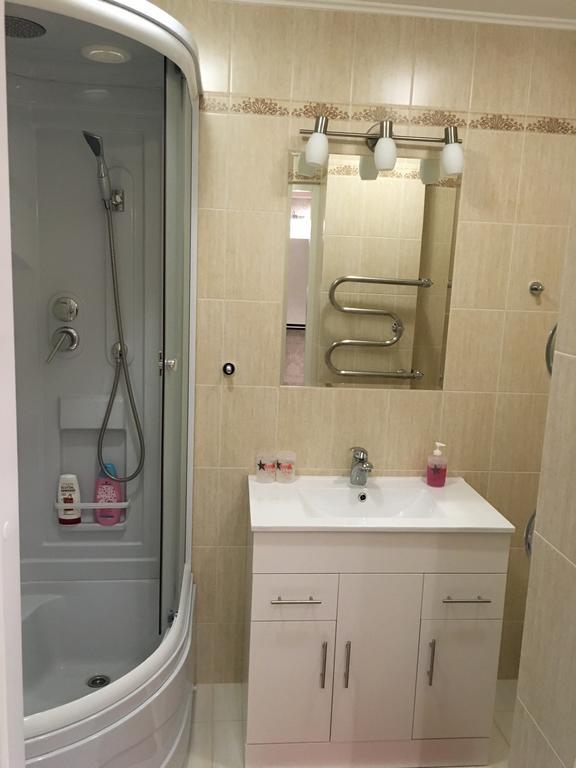 Pretty Apartment เยลกาวา ภายนอก รูปภาพ